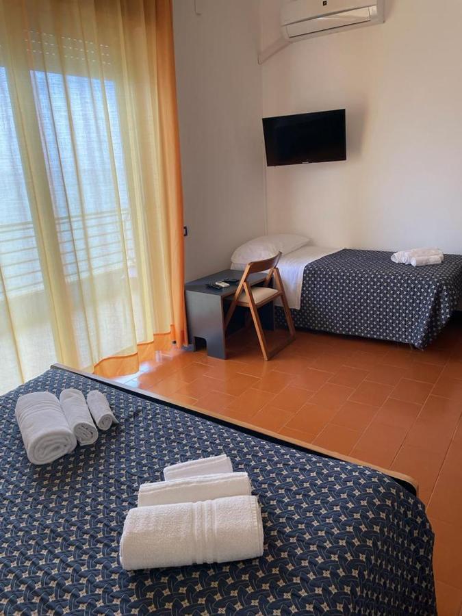 Capo Nettuno Hotel Capo dʼOrlando Zewnętrze zdjęcie