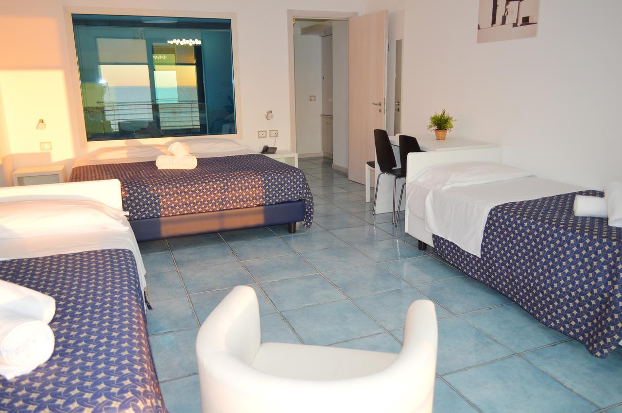 Capo Nettuno Hotel Capo dʼOrlando Zewnętrze zdjęcie