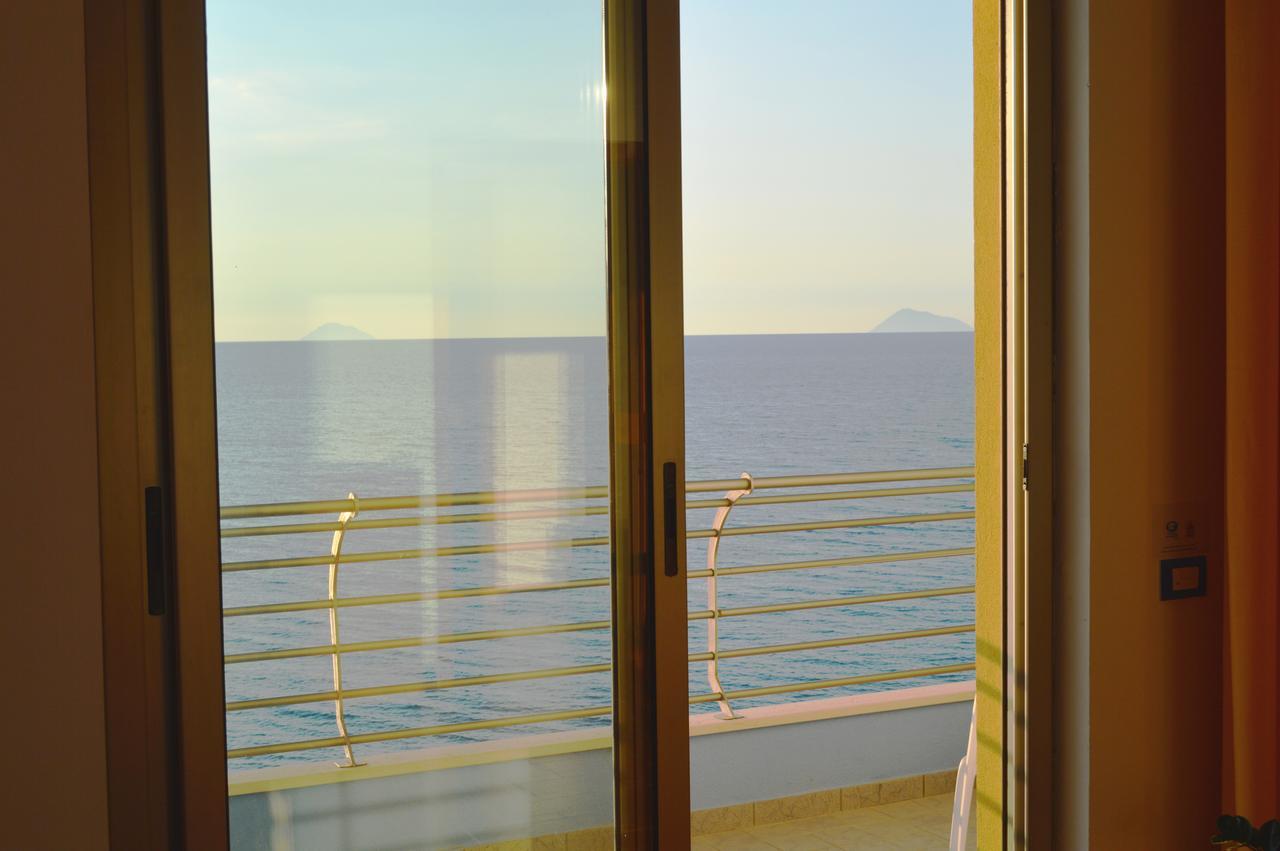 Capo Nettuno Hotel Capo dʼOrlando Zewnętrze zdjęcie